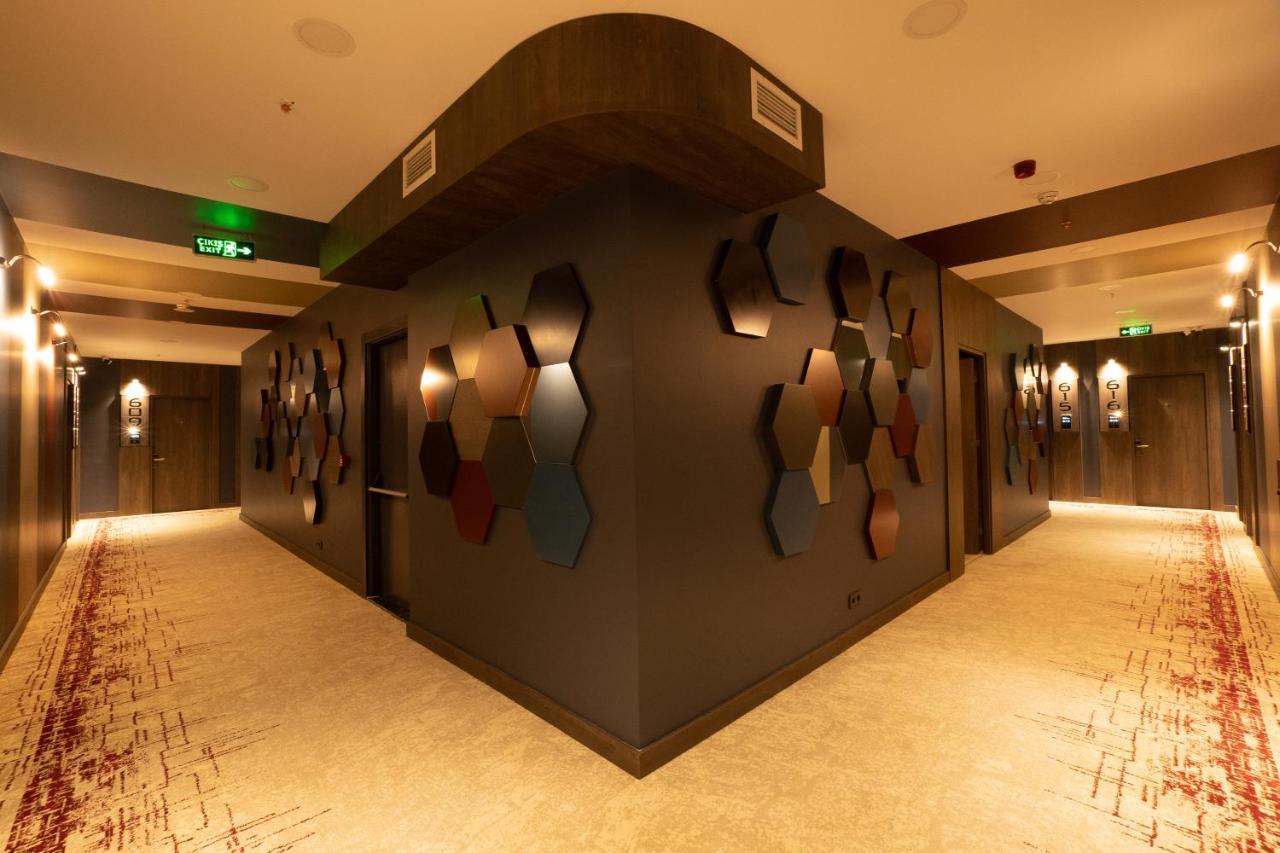 Ramada Encore By Wyndham Istanbul Avcilar Exterior foto